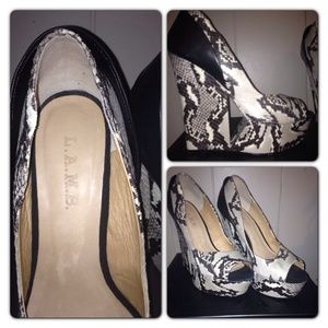 COPY - L.A.M.B shoes size 7.5 love!!!